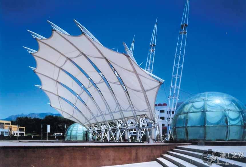 华蓥车棚膜结构网架